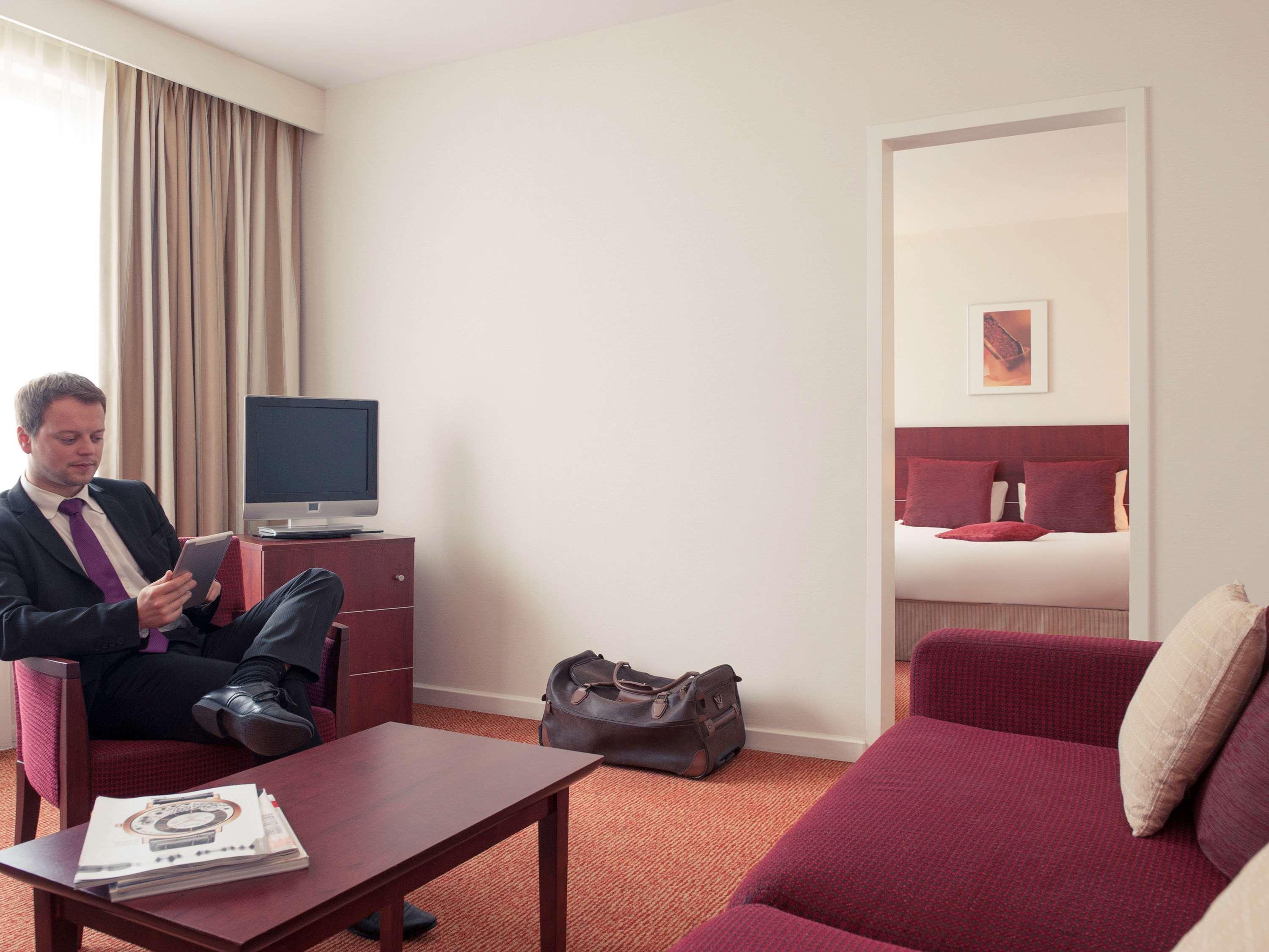 Mercure Hotel Brussels Airport Дігем Екстер'єр фото